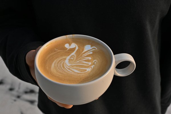 What Are the Key Trends for UK Women's Fashion Shopping This Season?